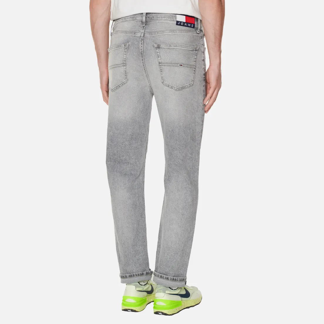 Tommy Jeans Мужские джинсы Dad Regular Tapered CE681