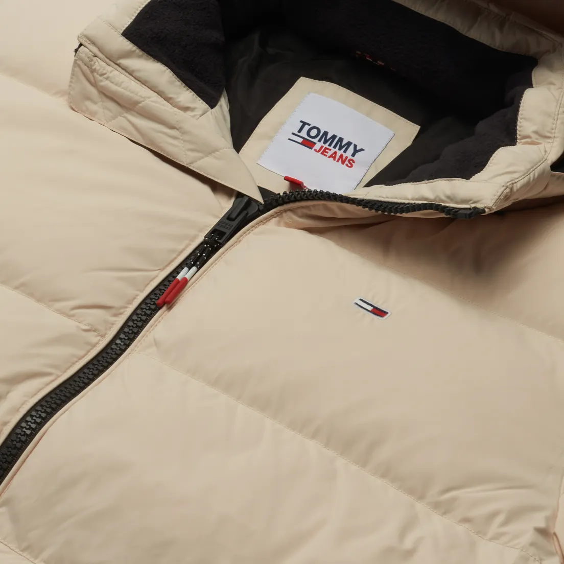 Tommy Jeans Мужской пуховик Essential Down Hooded