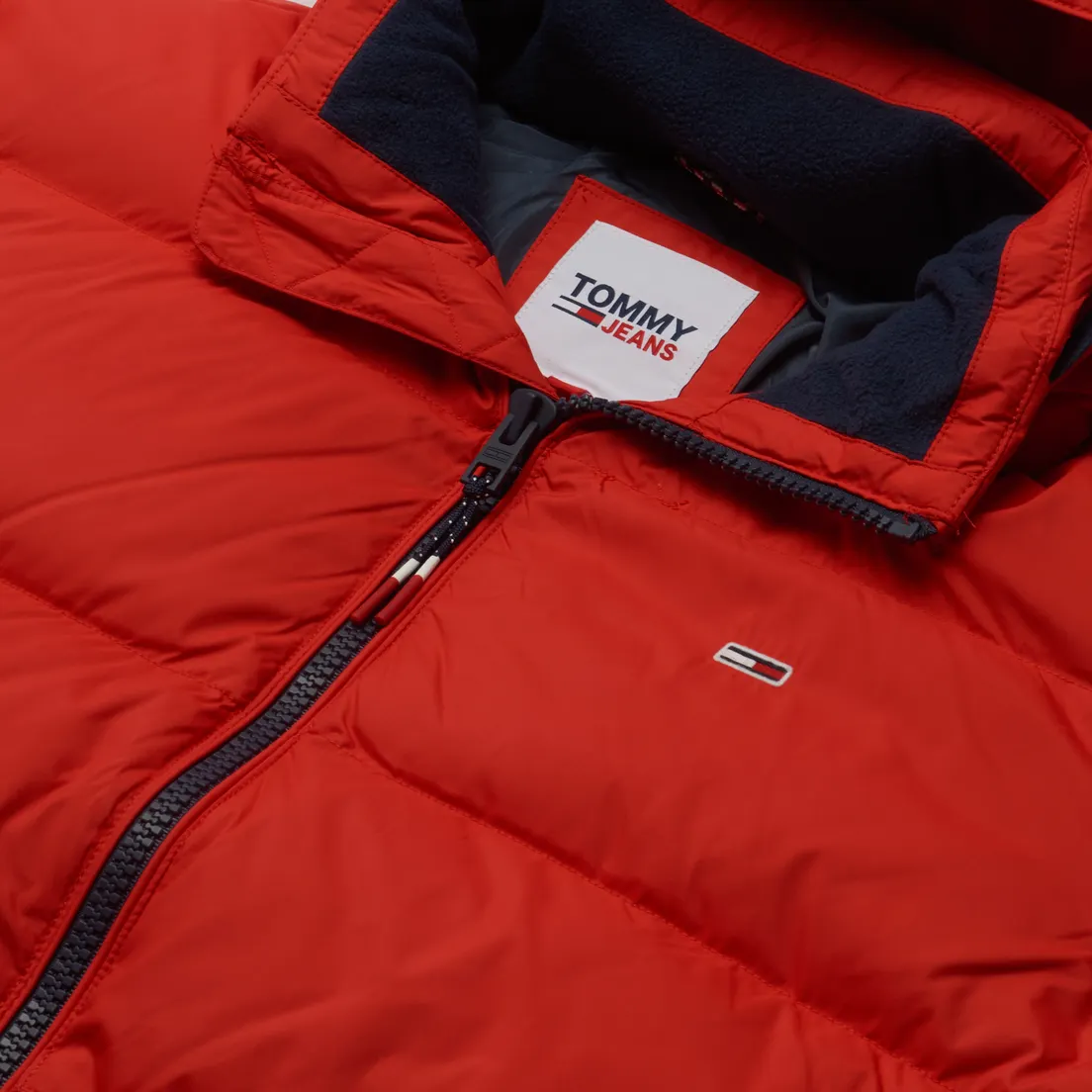 Tommy Jeans Мужской пуховик Essential Down Hooded