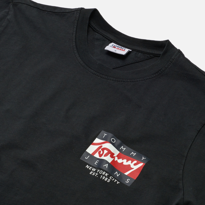 Мужская футболка Tommy Jeans, цвет чёрный, размер L DM0DM12416BDS Vintage Flag Signature Logo - фото 2