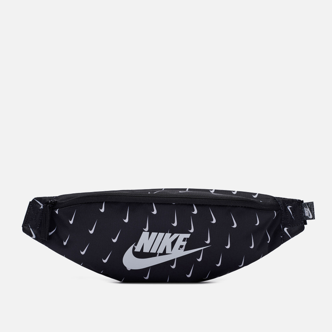Сумка на пояс Nike черного цвета