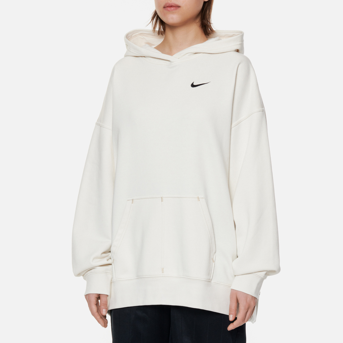 nike sweater logo