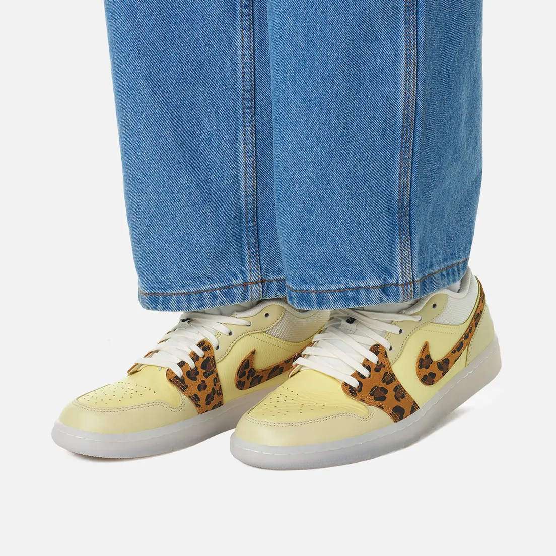 Jordan Женские кроссовки Wmns Air Jordan 1 Low SNKRS Day