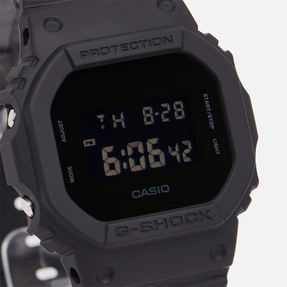 CASIO Наручные часы G-SHOCK DW-5600UBB-1