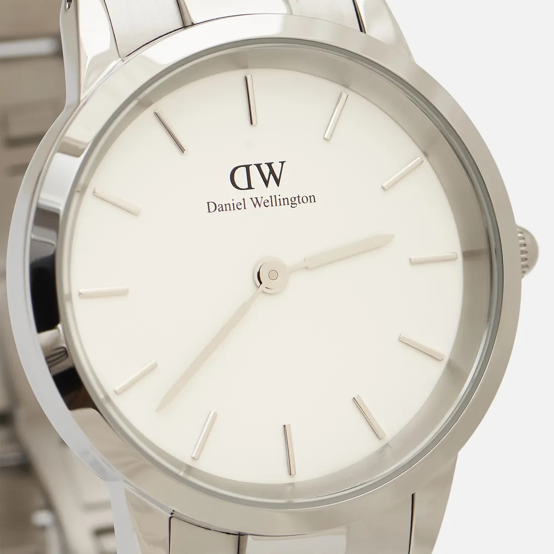Daniel Wellington Наручные часы Iconic Link