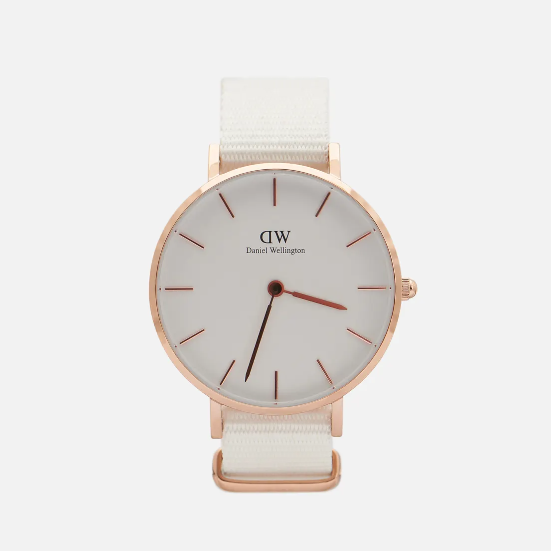 Daniel Wellington Наручные часы Petite Dover