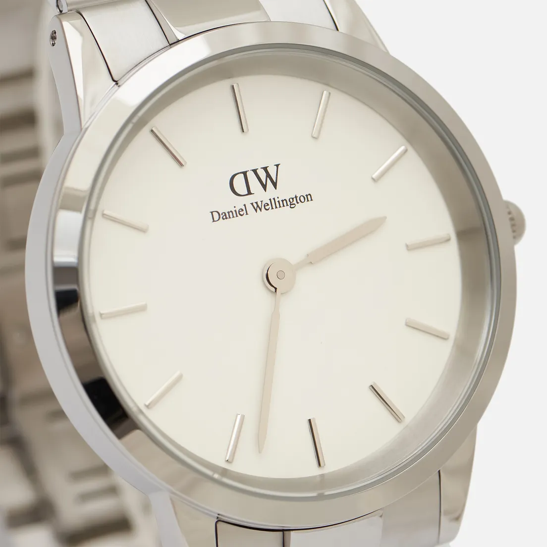 Daniel Wellington Наручные часы Iconic Link
