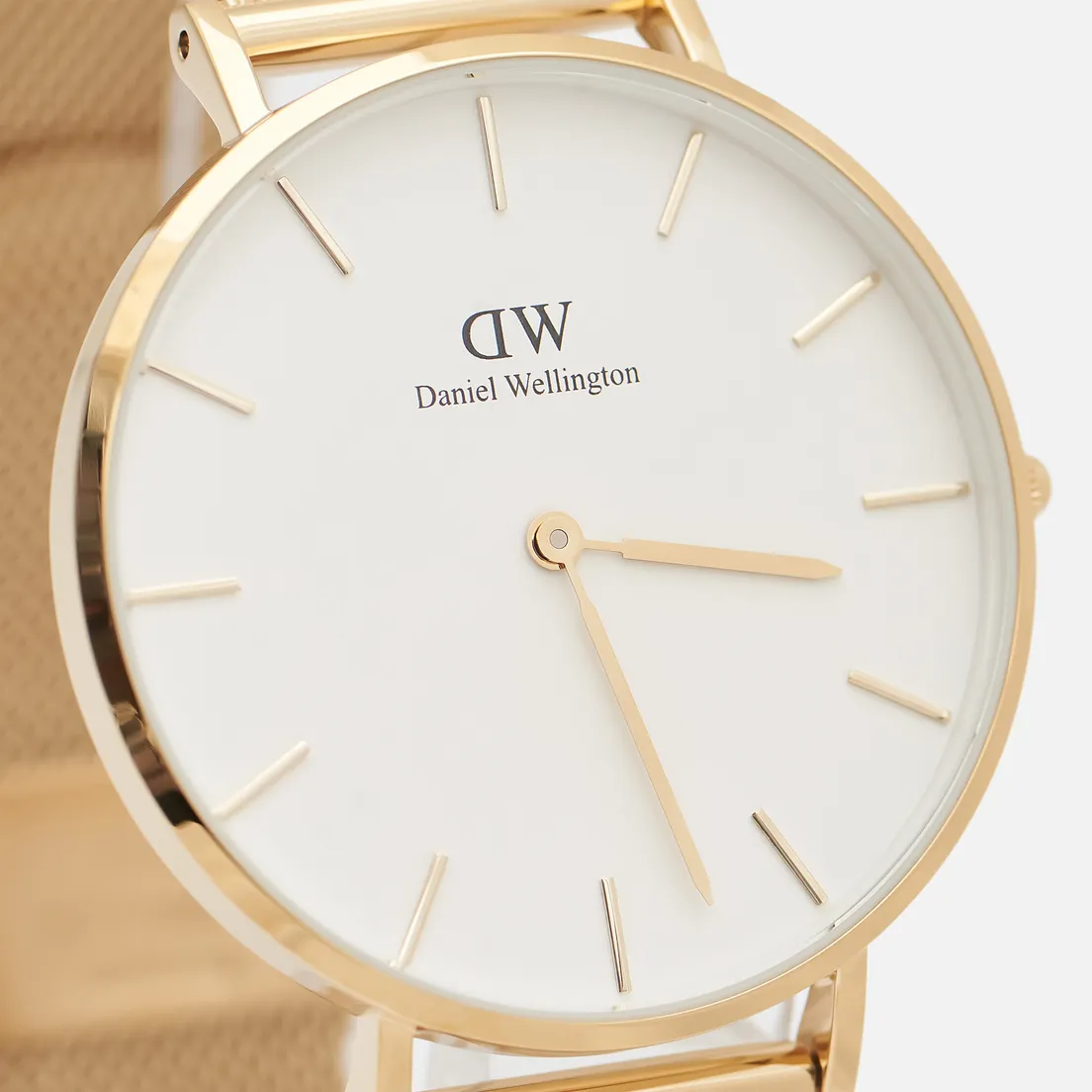 Daniel Wellington Наручные часы Petite Evergold