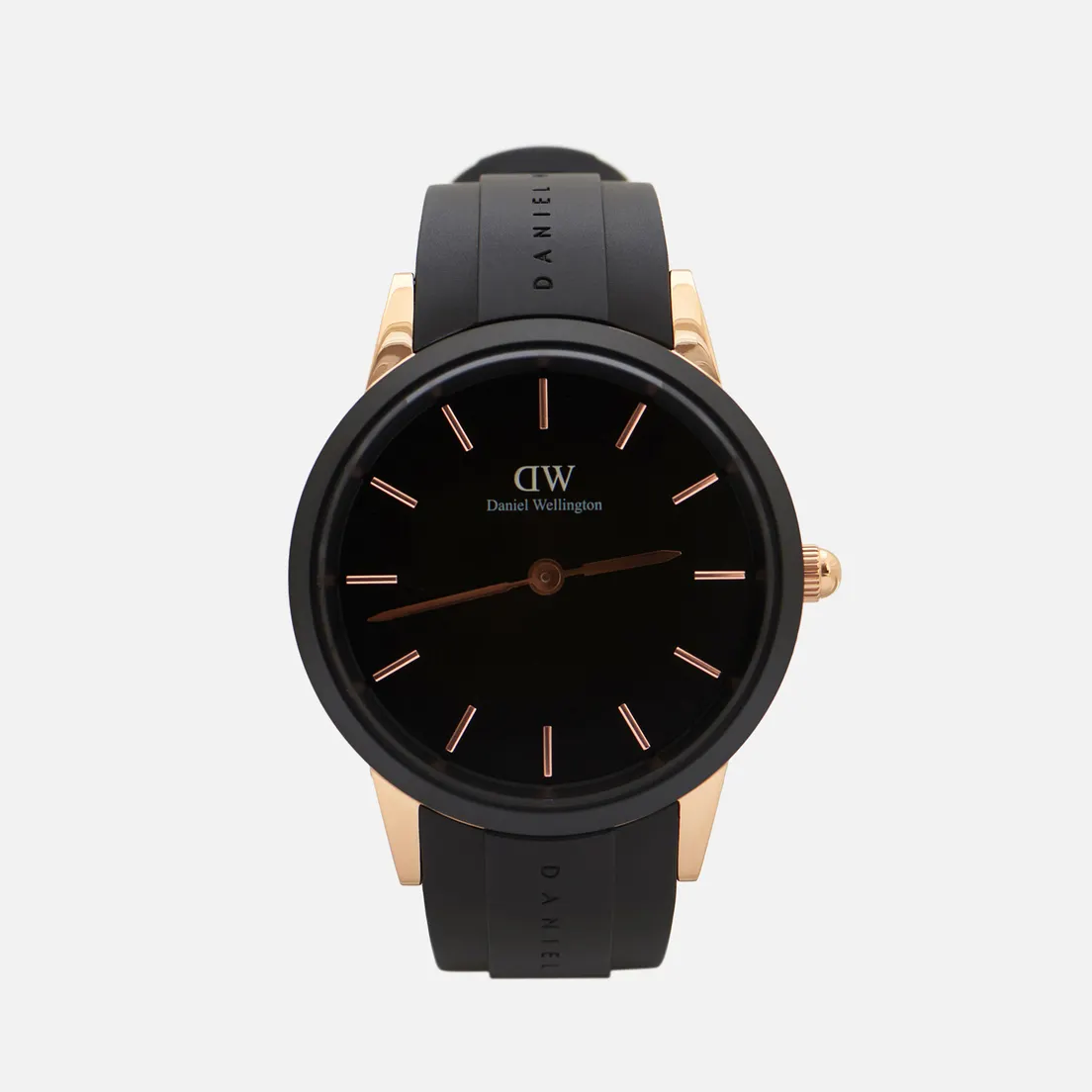 Daniel Wellington Наручные часы Iconic Motion