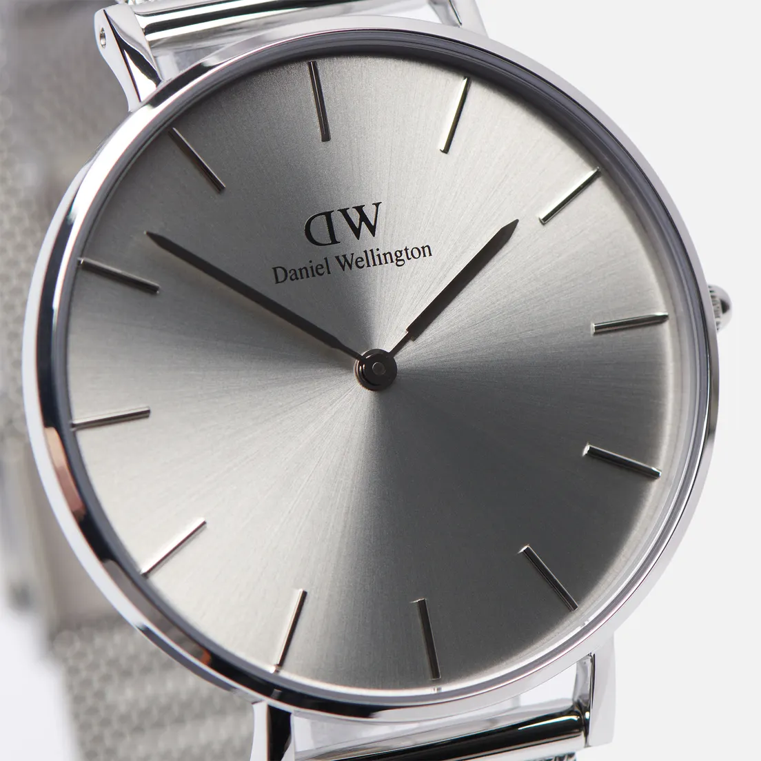 Daniel Wellington Наручные часы Petite Unitone Large