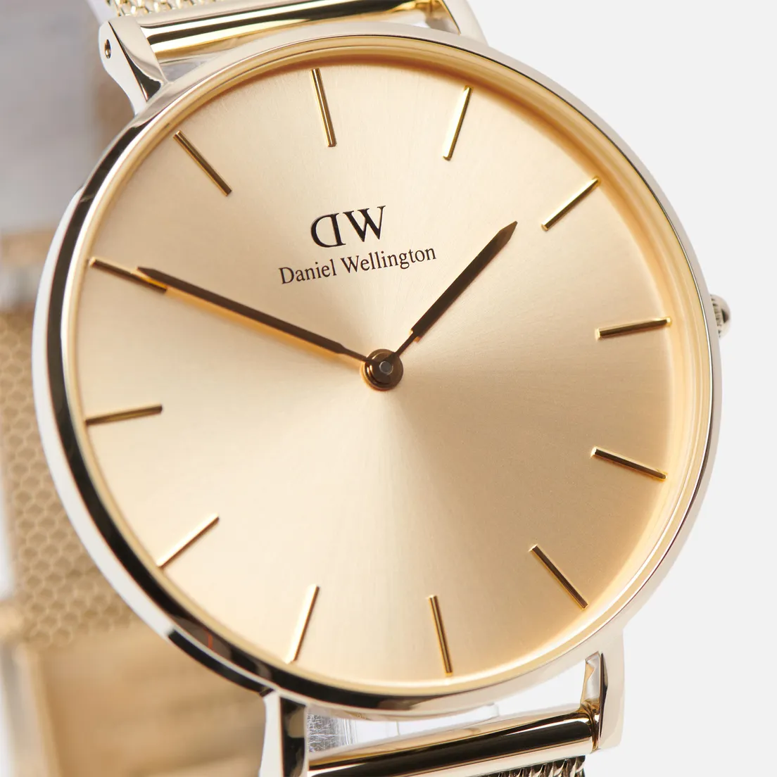 Daniel Wellington Наручные часы Petite Unitone Large