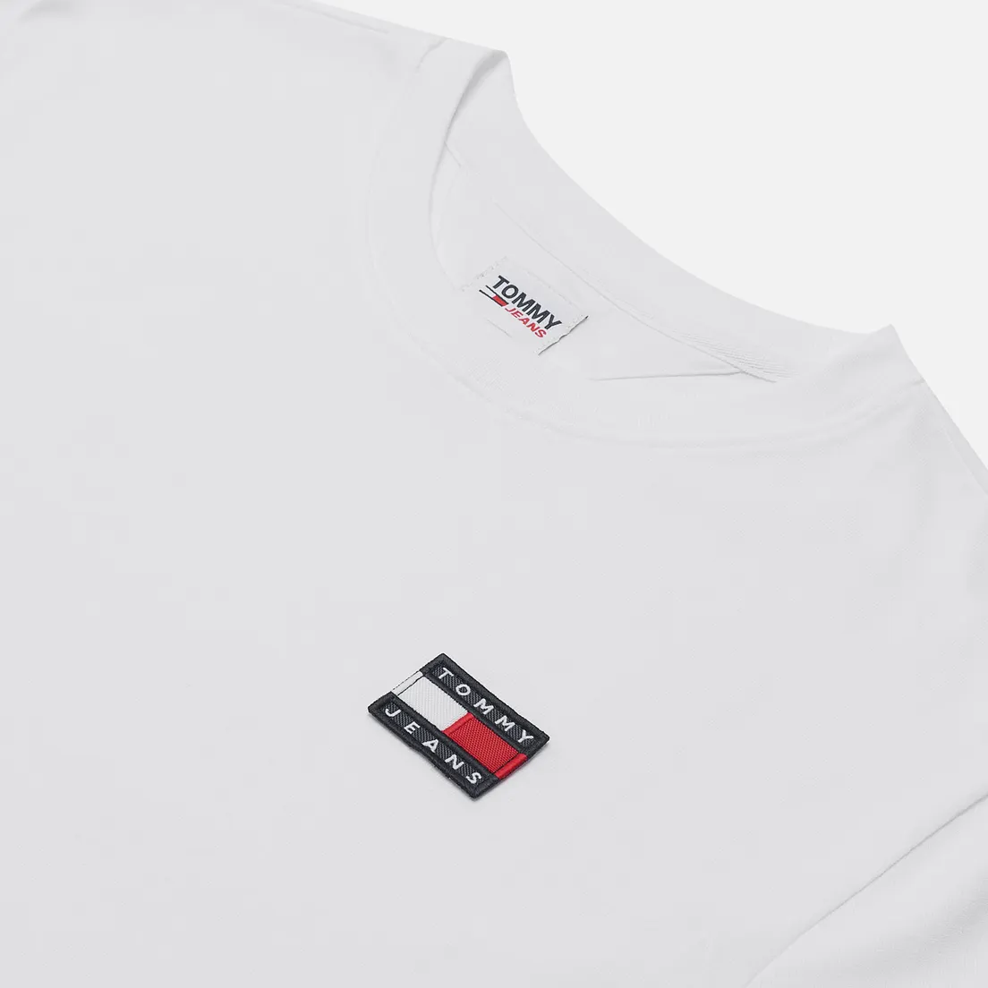 Tommy Jeans Женская футболка Tommy Badge Cropped Fit