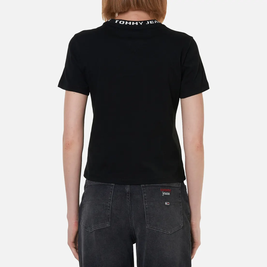 Tommy Jeans Женская футболка Logo Neck Organic Cotton Cropped