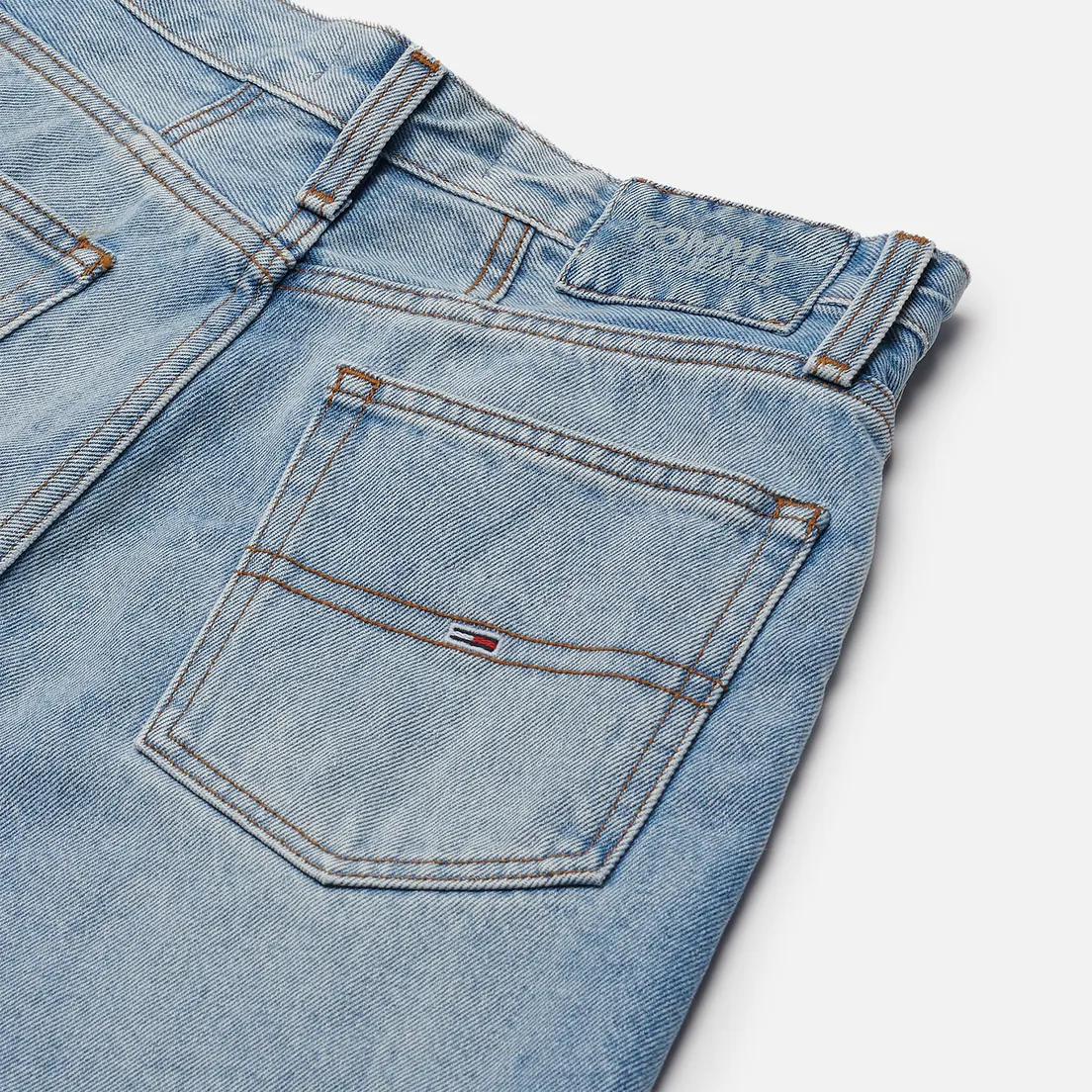 Tommy Jeans Женские джинсы Mom Super High Rise Tapered