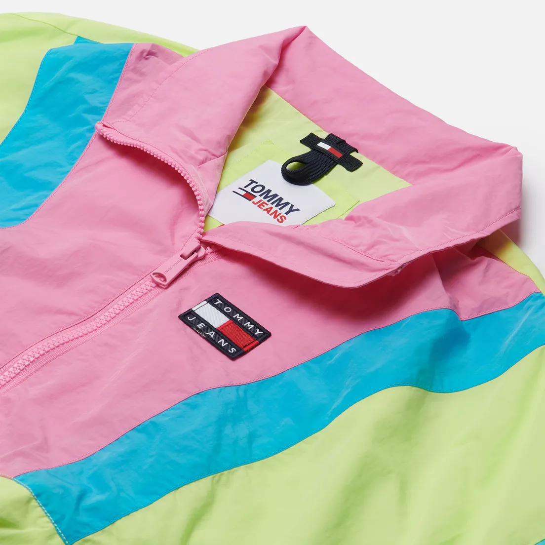 Tommy Jeans Женская куртка ветровка Colour-Blocked Tommy Badge Windbreaker