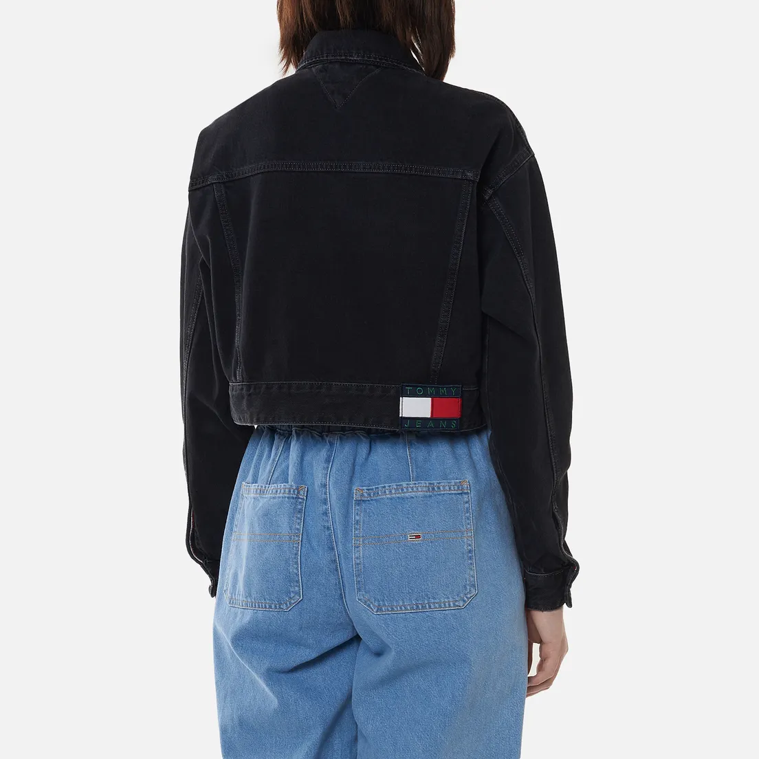Tommy Jeans Женская джинсовая куртка Tommy Badge Cropped Denim 11.5 Oz Trucker