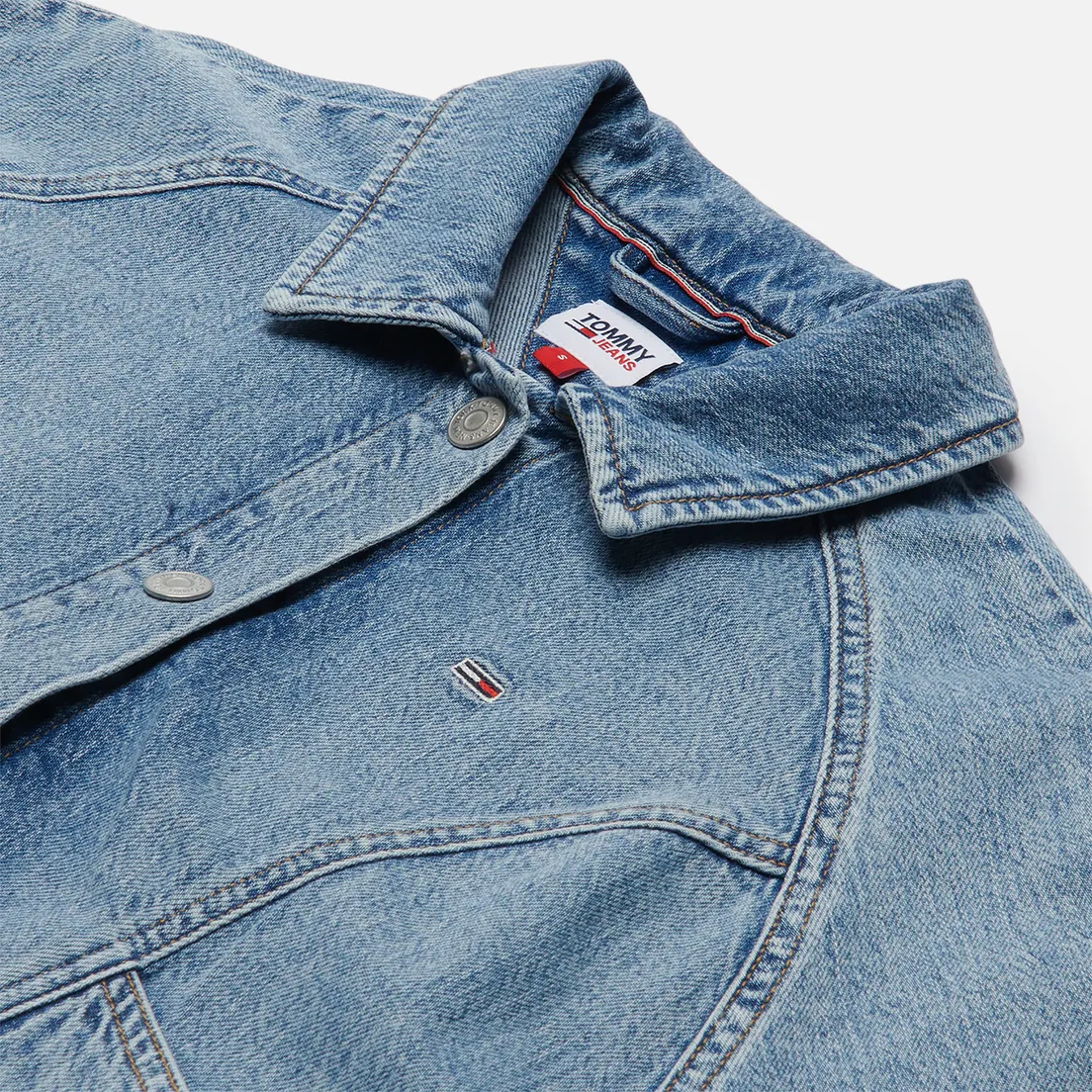 Tommy Jeans Женская джинсовая куртка Back Logo Cropped Denim Cargo