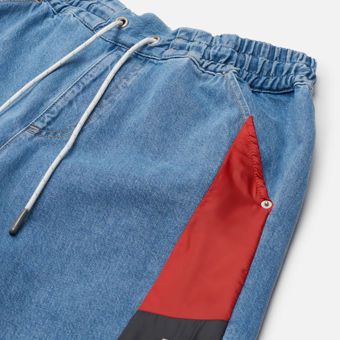 Tommy Jeans Женские шорты Colour-Blocked Panels Baggy Denim