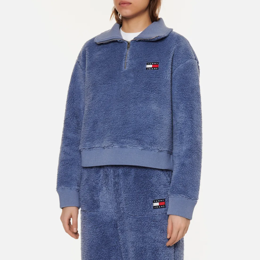 Tommy Jeans Женская толстовка Boxy Plush Badge Quarter Zip