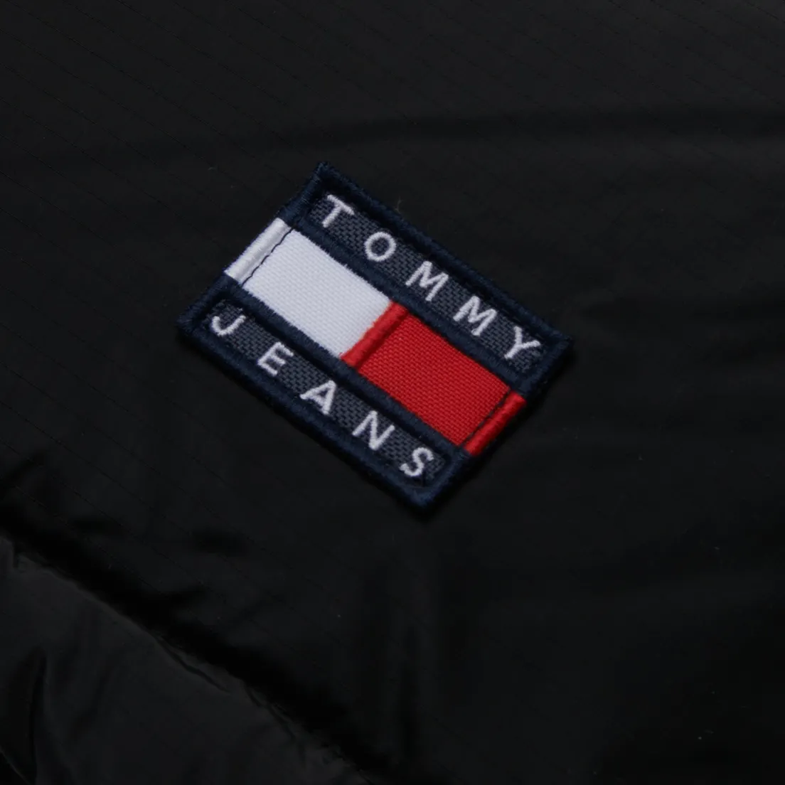 Tommy Jeans Женский пуховик Alaska Long Puffer