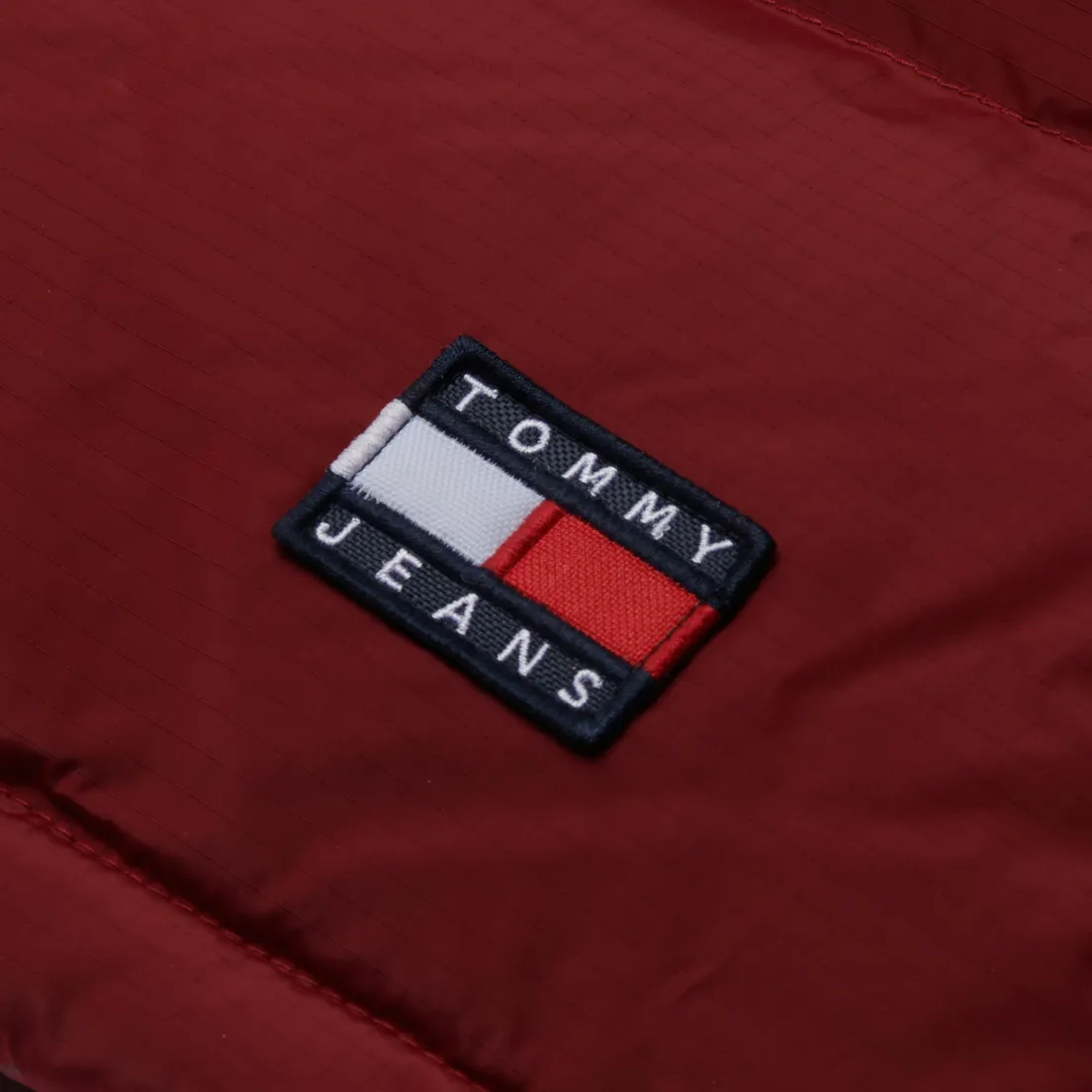 Tommy Jeans Женский пуховик Alaska Long Puffer