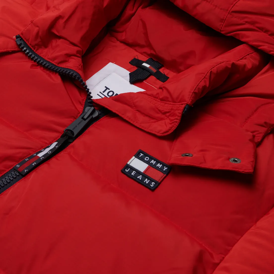Tommy Jeans Женский пуховик Alaska Hooded Puffer