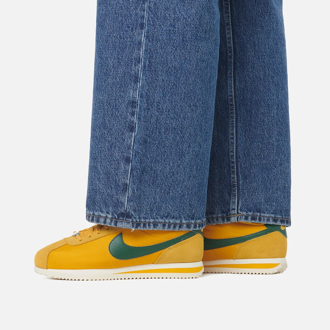 Nike Женские кроссовки Wmns Cortez Textile