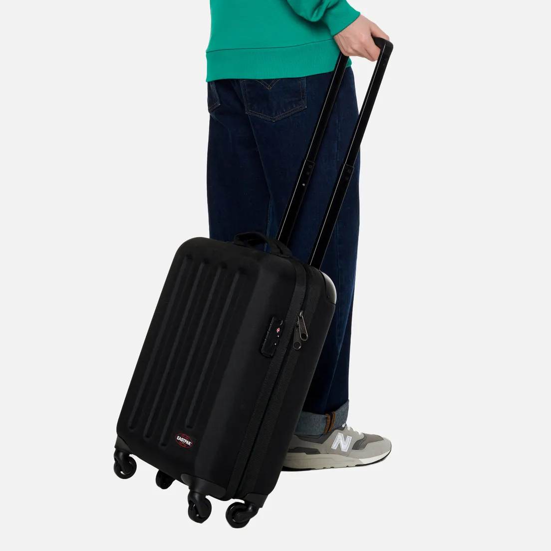 Eastpak Дорожный чемодан Tranzshell S