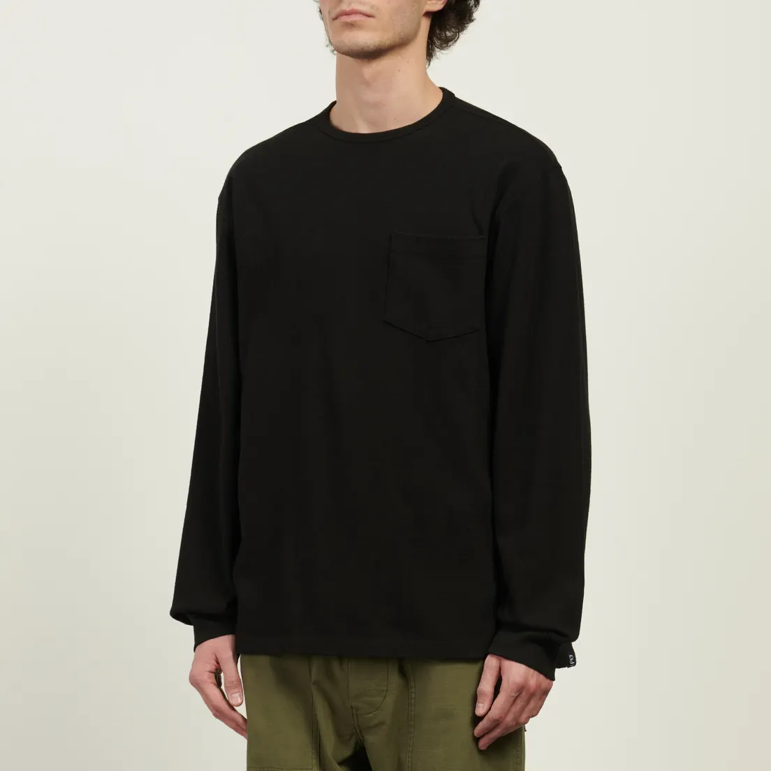 EASTLOGUE Мужской лонгслив Permanent Basic One Pocket