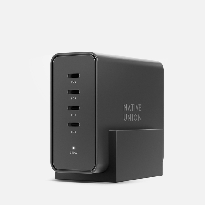 Сетевое зарядное устройство Native Union Fast Desktop Charger PD 140W Black 22190₽