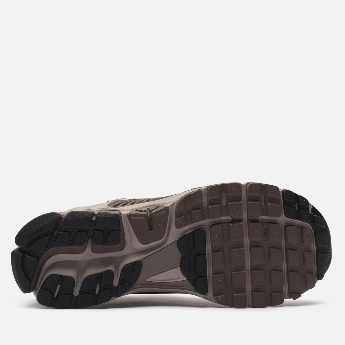 Nike Кроссовки Zoom Vomero 5