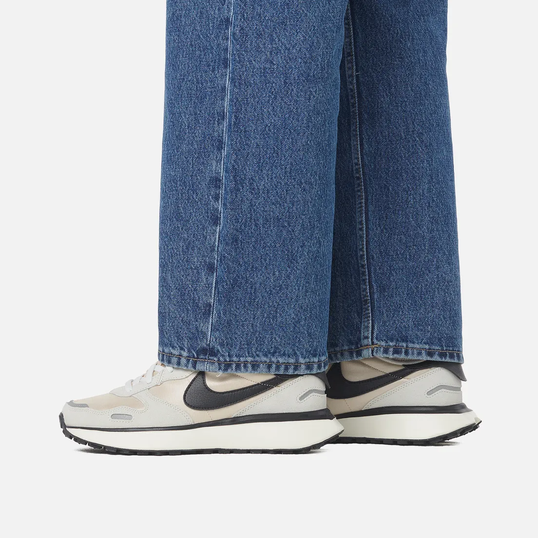 Nike Женские кроссовки Wmns Phoenix Waffle