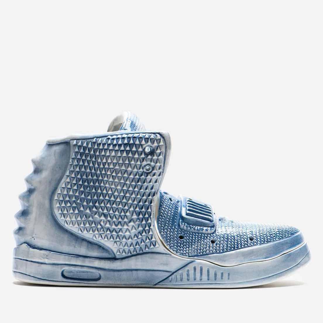 Yeenjoy Studio Фигурка Air YEEZY II