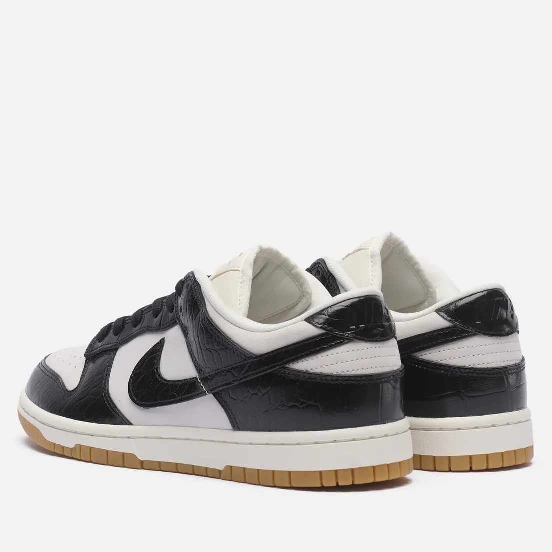 Nike Женские кроссовки Wmns Dunk Low LX