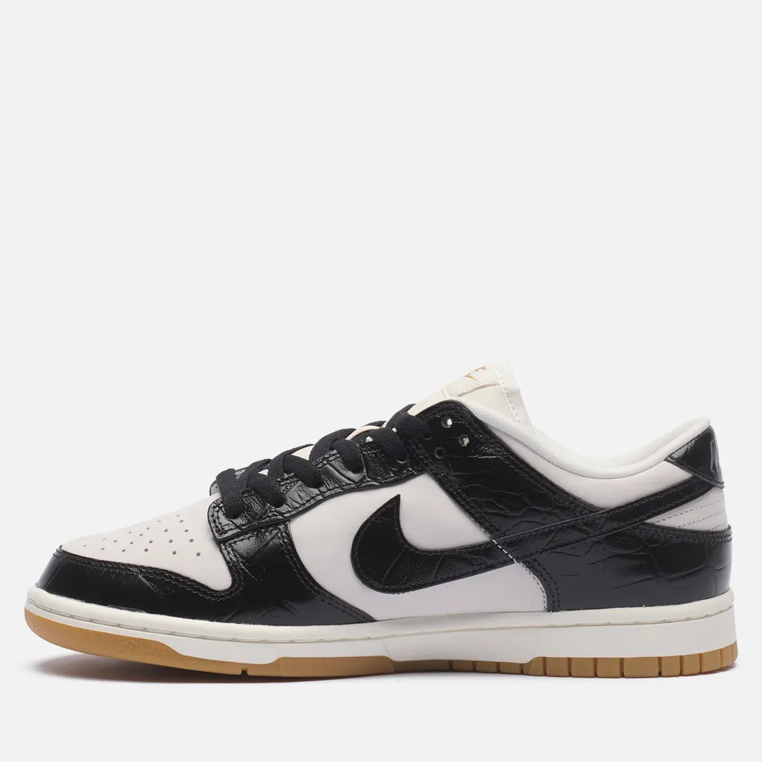 Nike Женские кроссовки Wmns Dunk Low LX