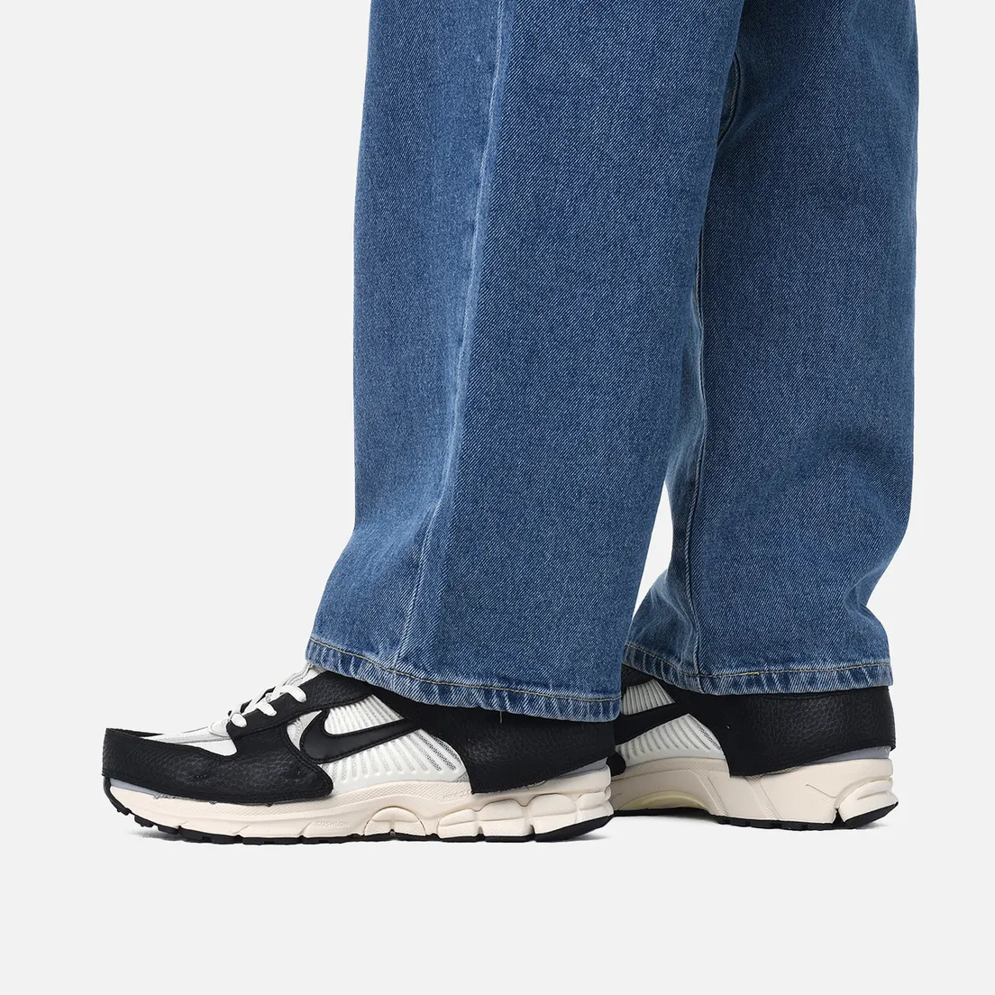 Nike Мужские кроссовки Wmns Zoom Vomero 5 Premium
