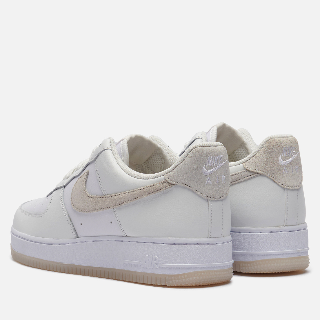 Nike Air Force 1 07 LV8 FN5832 100