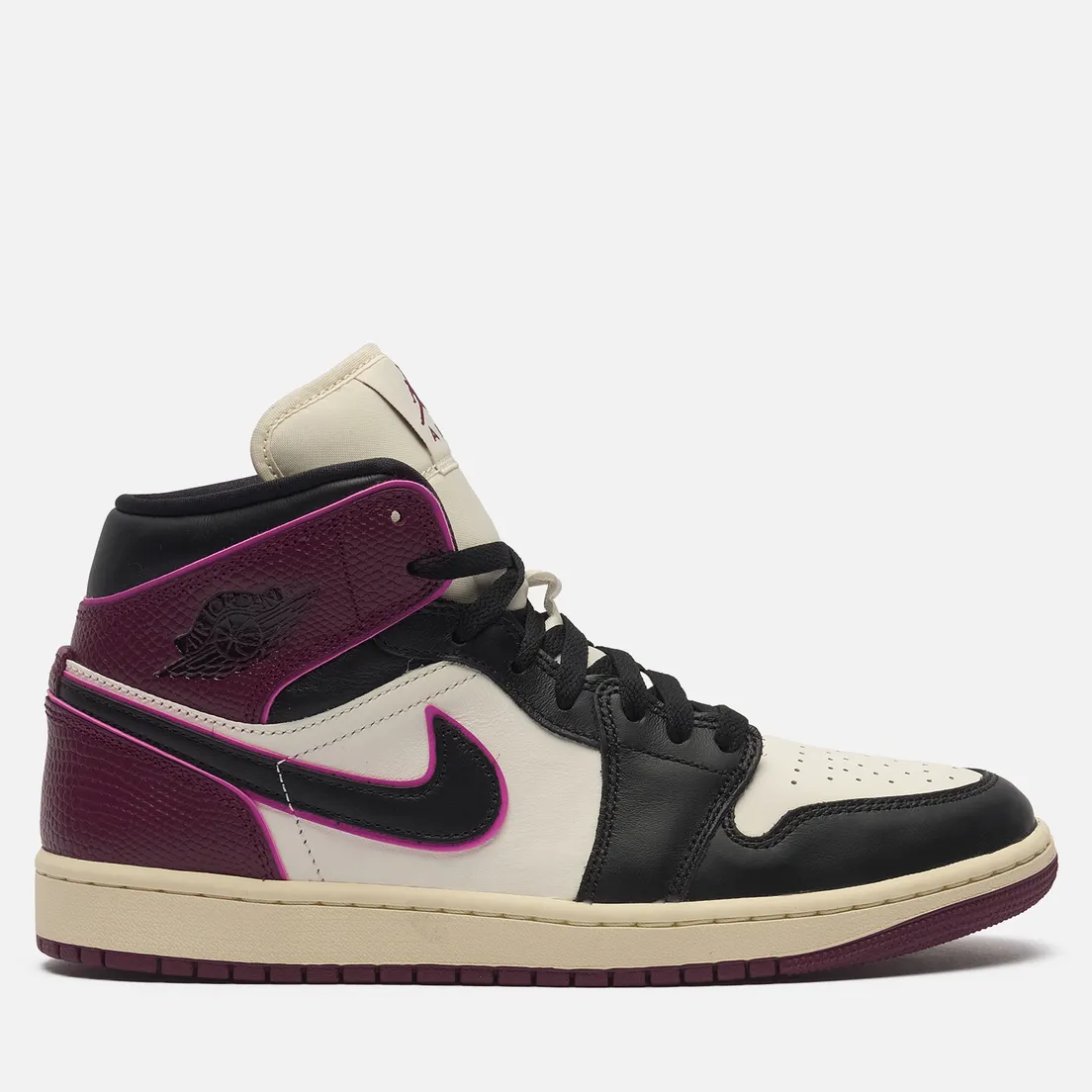 Jordan Кроссовки Wmns Air Jordan 1 Mid SE