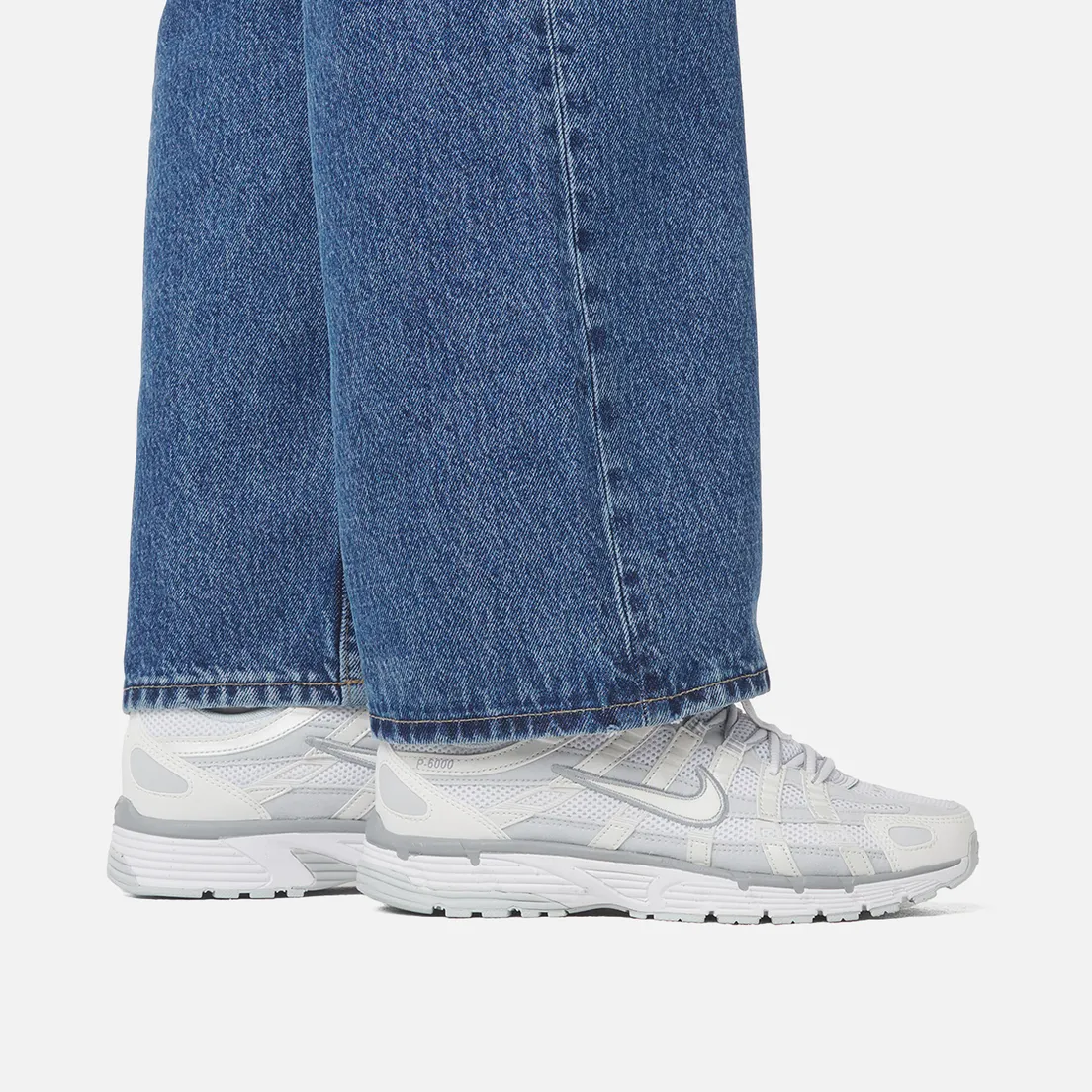 Nike Женские кроссовки Wmns P-6000