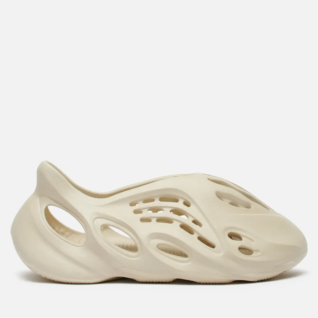 adidas Originals Сланцы YEEZY Foam Runner