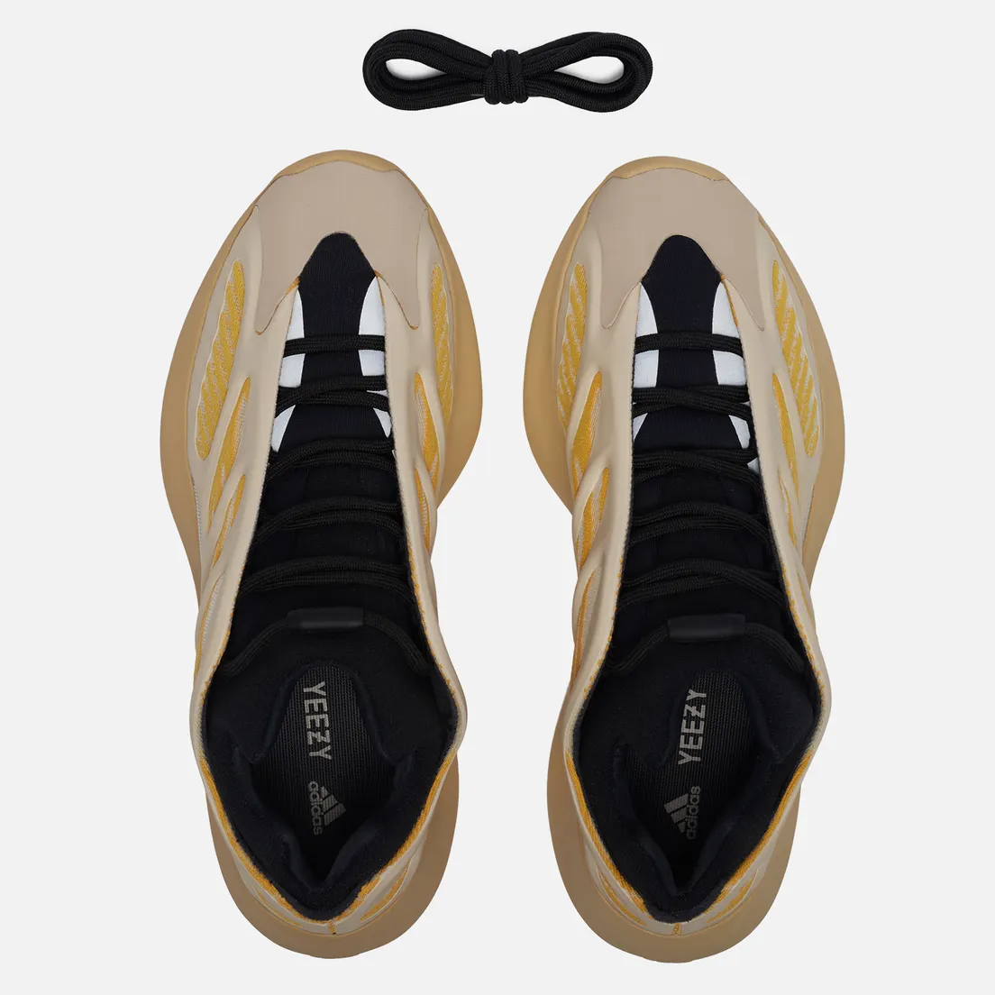 adidas Originals Кроссовки YEEZY 700 V3