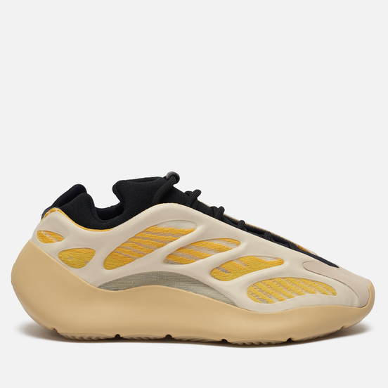 Кроссовки adidas Originals YEEZY 700 V3 Safflower/Safflower/Safflower