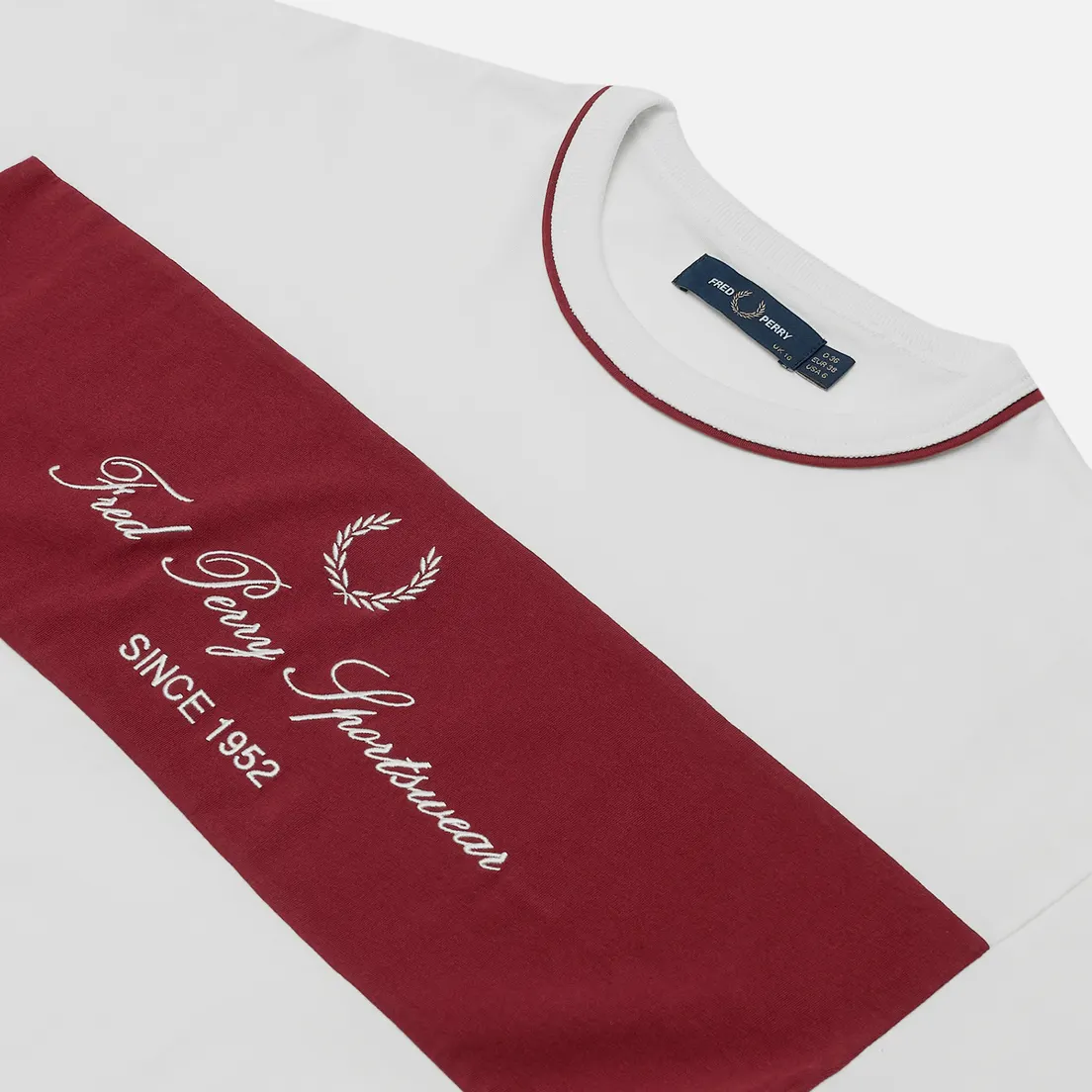Fred Perry Женская футболка Modernist Streetwear Embroidered Panel