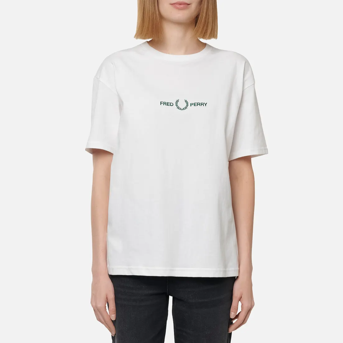 Fred Perry Женская футболка Branded Tape Embroidered