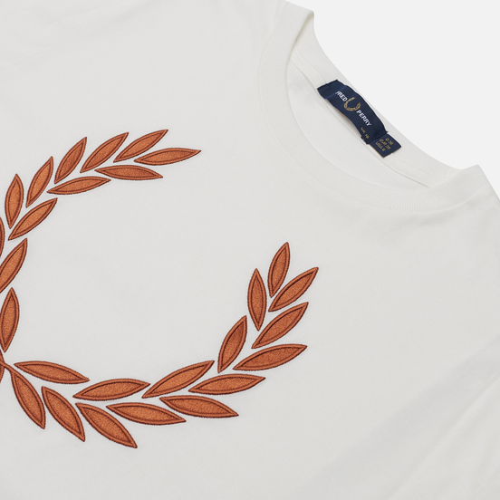 Женская футболка Fred Perry Laurel Wreath Snow White