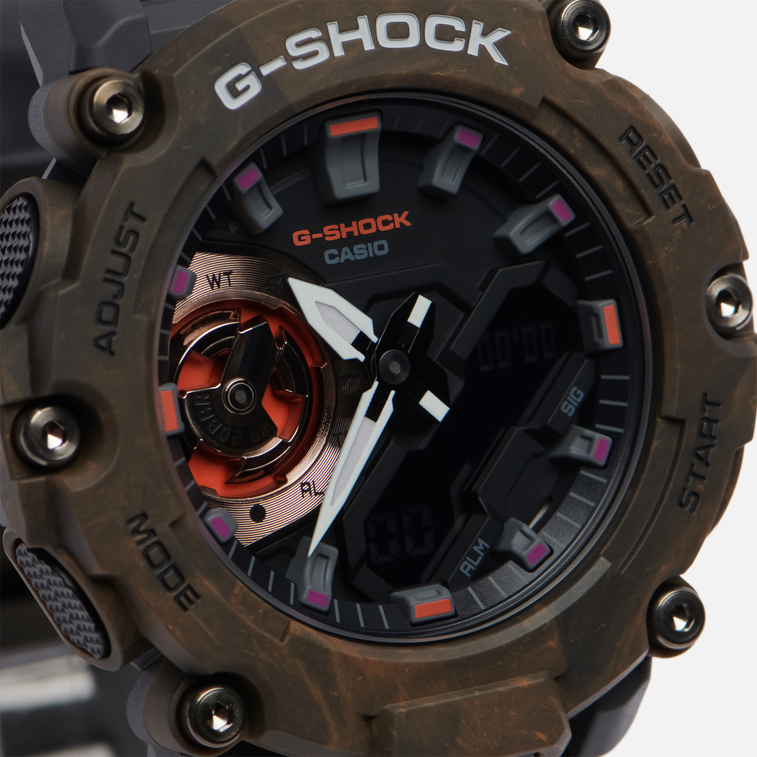 CASIO Наручные часы G-SHOCK GA-2200MFR-5AER Carbon Core Guard