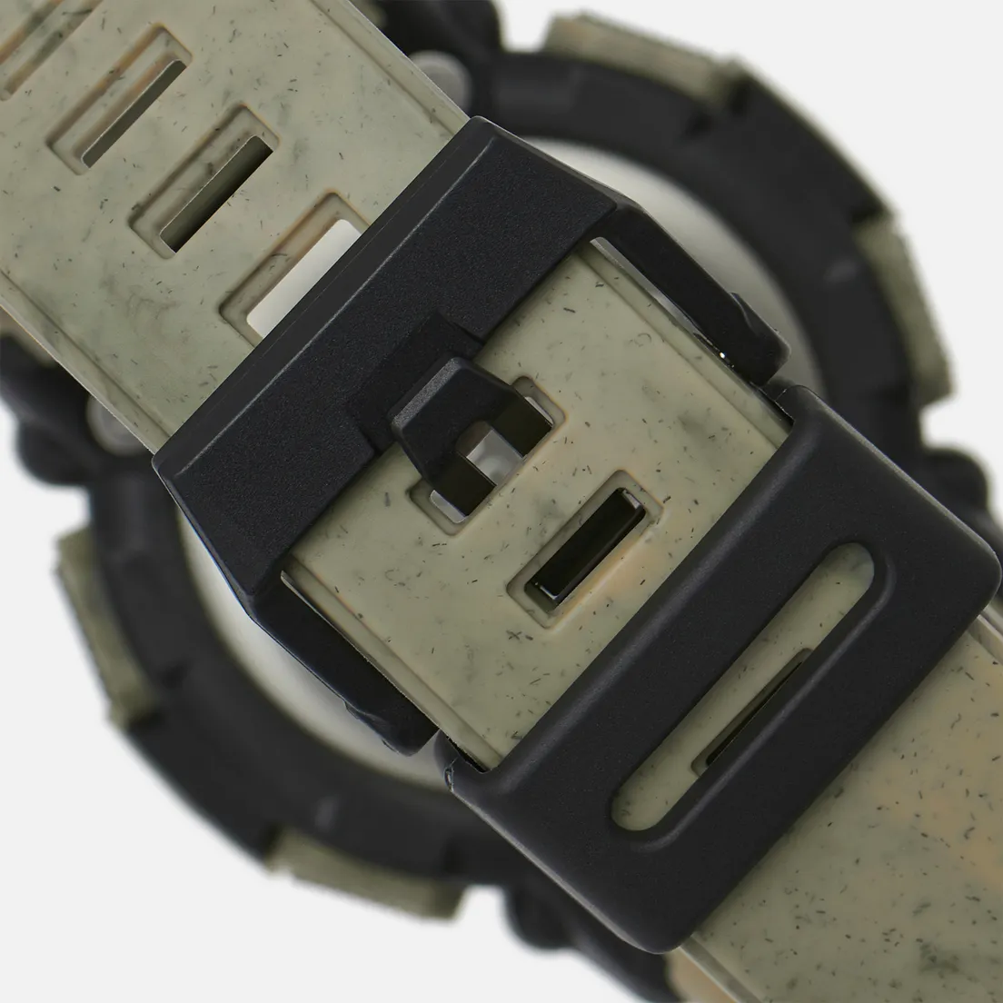 CASIO Наручные часы G-SHOCK GA-2200SL-5A Sand And Land
