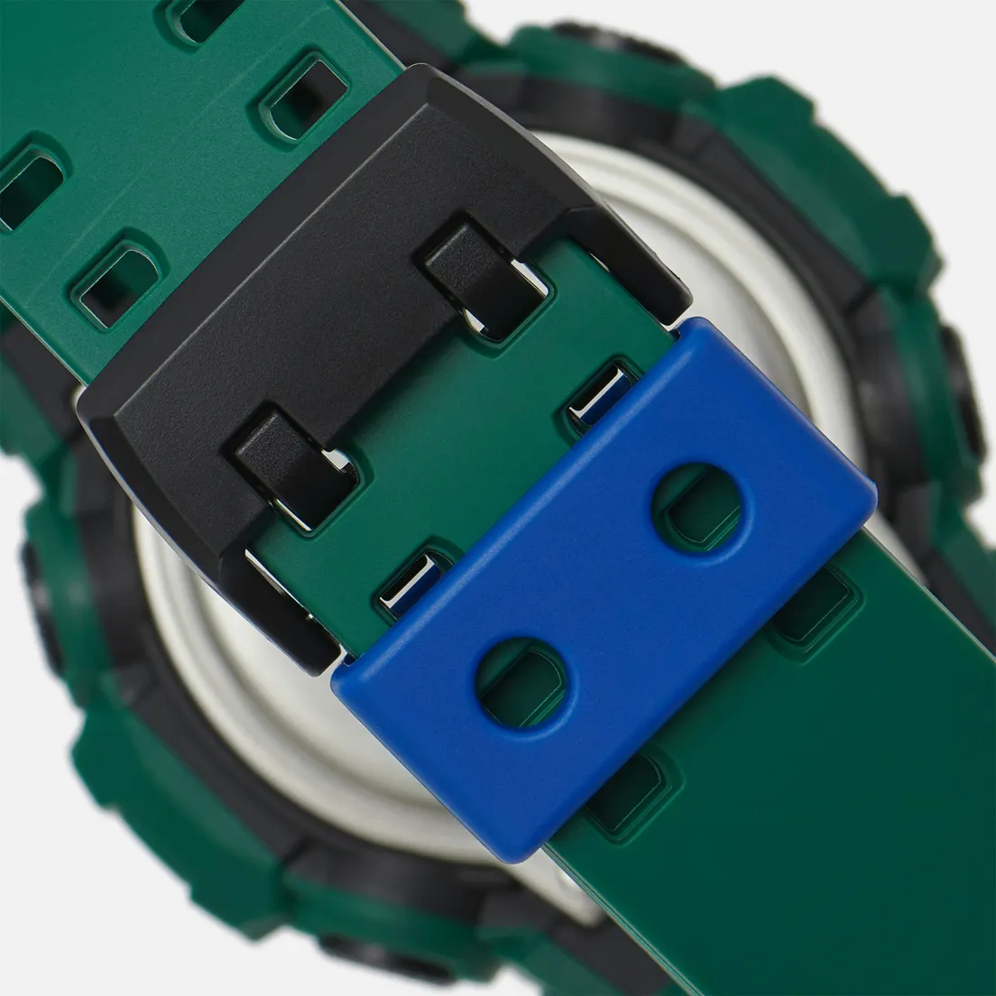 CASIO Наручные часы G-SHOCK GA-700SC-3A Sporty Colors