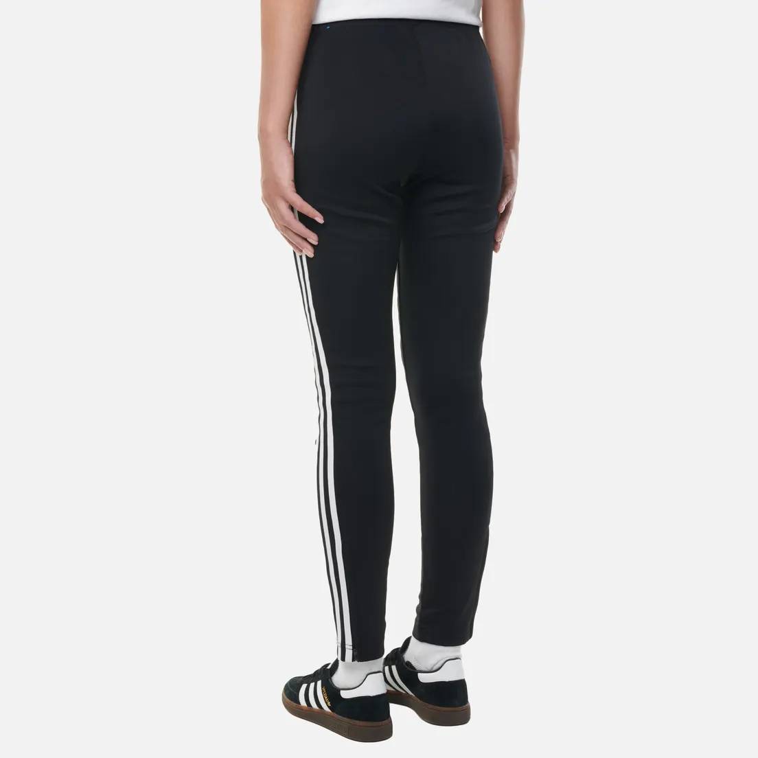 adidas Originals Женские брюки Primeblue SST