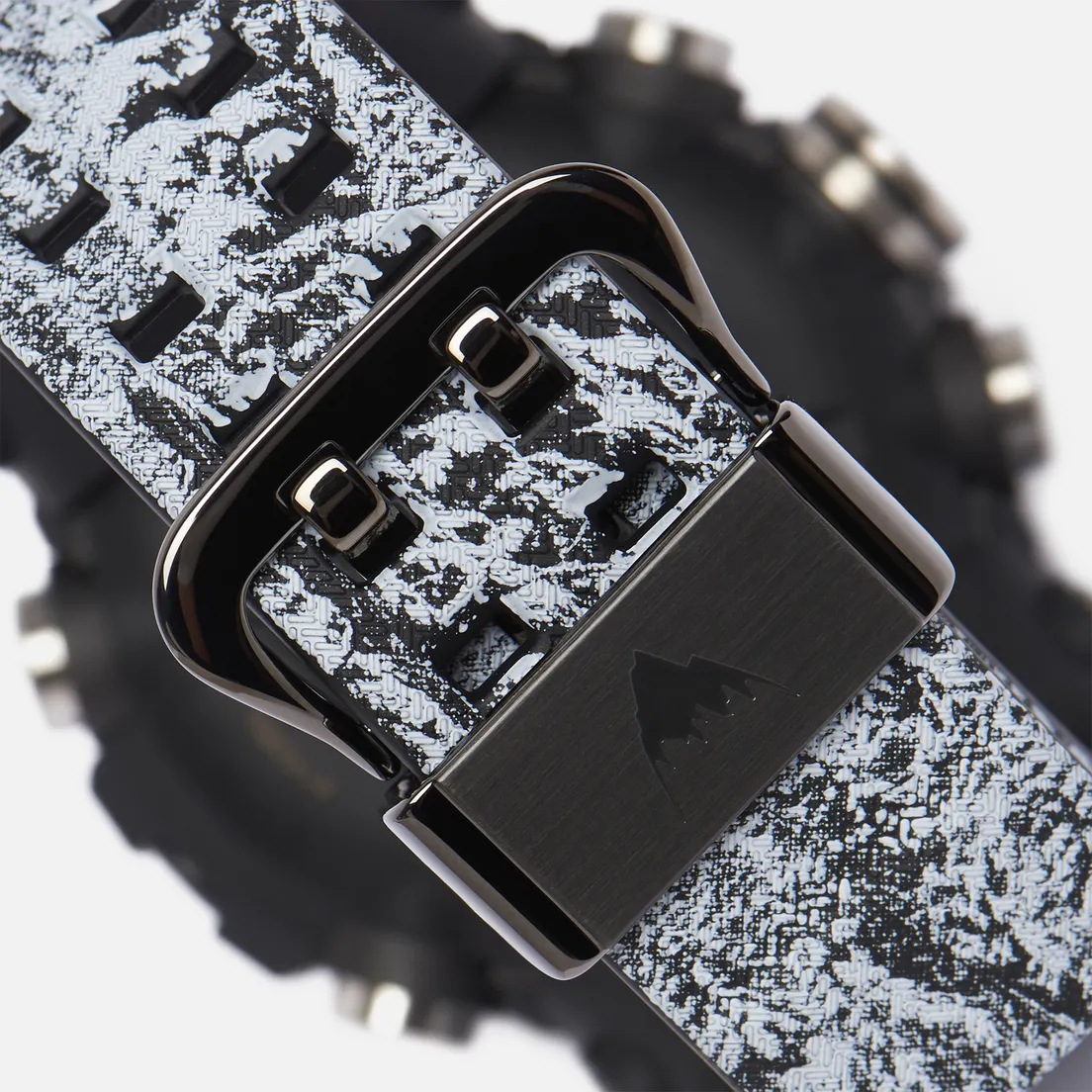 CASIO Наручные часы x Burton Mudmaster G-SHOCK GG-B100BTN-1AER